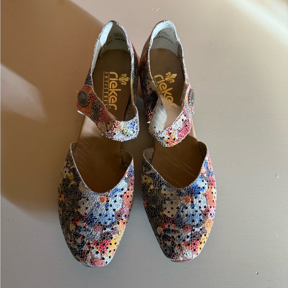 Rieker Women's Colorful Floral Flats